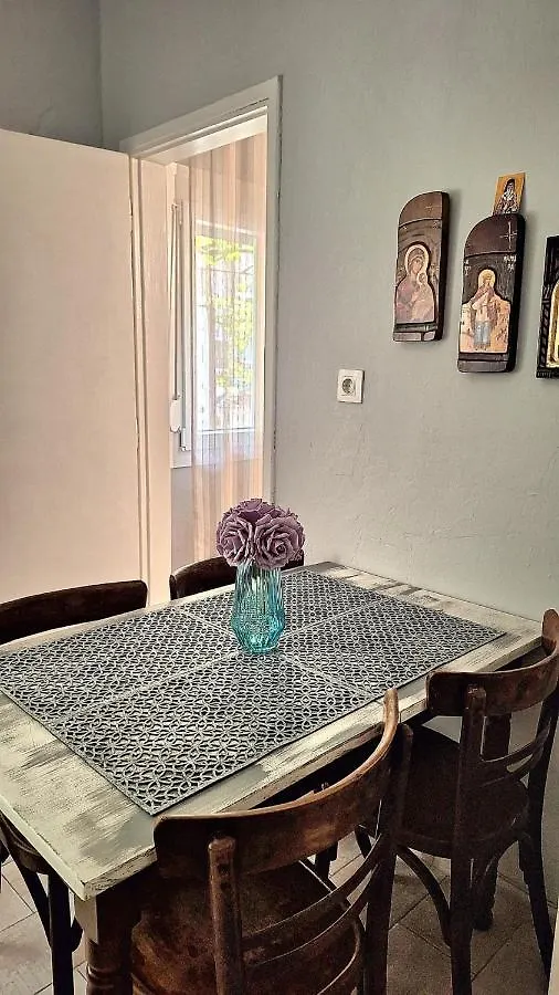 Despina'S Yard Apartment Thessaloniki